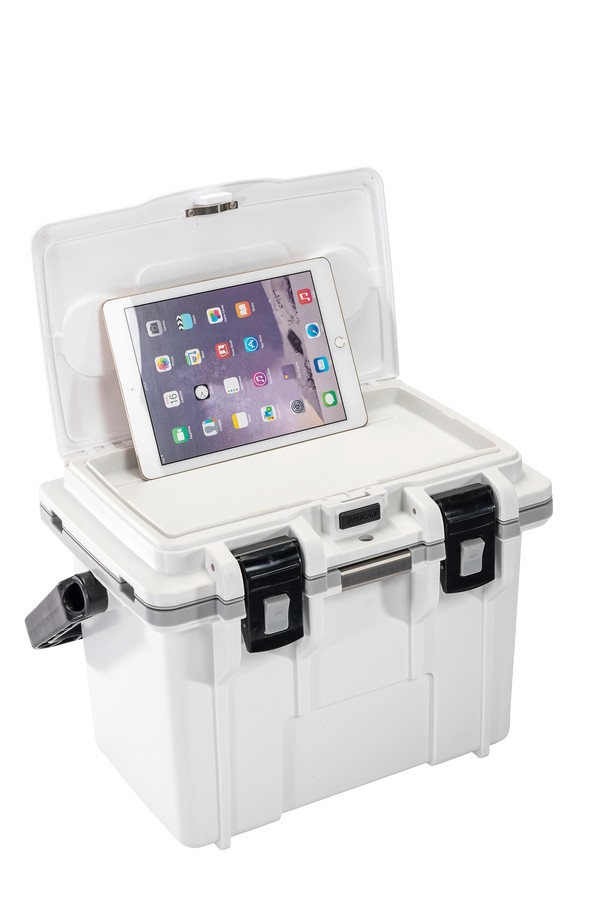 펠리칸 엘리트 쿨러 아이스박스 14QT(13.25L)는 캠핑, 피싱, 피크닉에 적합한 아이스박스입니다. ABS, 우레탄폼, 스테인리스스틸 소재로 제작되었으며, 보냉, 보온, 방수 기능을 제공합니다. 내부 트레이 시스템, 건식 보관함, 압력 해제 시스템, 병따개 내장 등 다양한 편의 기능을 갖추고 있으며, 화이트/그레이, 다크그레이/그린 등 6가지 색상으로 출시되었습니다.
