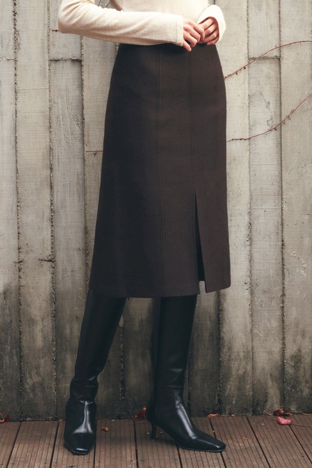 BY GINGER - 미디스커트 - [22FW]Wool slit point midi skirt - brown