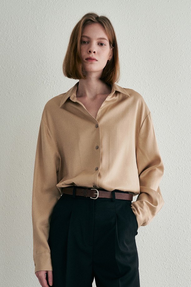 BY GINGER - 셔츠 - [23SS]Glossy loose-fit shirt - beige