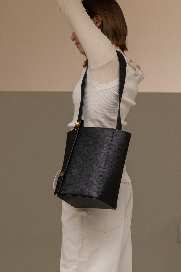 RE:FRAME - 숄더백 - 2way Leather Bucket Bag Ople Leather _ Black