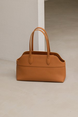 [9/30 예약발송] Ople Leather series Shoulder Bag Large _Camel