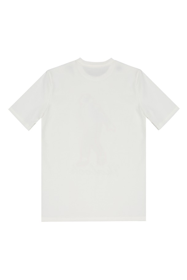 마이클 나염 실켓 반팔 티셔츠 ASTEE116은 부드러운 촉감의 면, 나일론, 폴리우레탄 혼방 소재로 제작되었으며, 신축성이 있어 편안한 착용감을 제공합니다. 베이직한 스타일의 남성용 슬림핏 라운드넥 반팔 티셔츠로, 프린트 패턴이 돋보이며 화이트, 블랙 색상으로 출시되었습니다. 일상복으로 적합하며 봄, 여름, 가을, 겨울 모든 계절에 착용하기 좋습니다.
