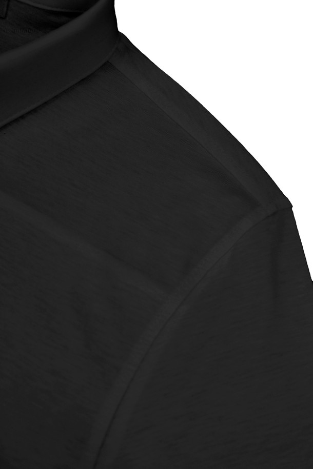 남성용 고급 텐셀 셔츠형 반팔 카라 티셔츠 STEE102A는 부드러운 텐셀과 면 혼방 소재로 제작되어 얇고 편안한 착용감을 제공합니다. 베이직한 디자인에 슬림핏으로 제작되었으며, 베이지, 블랙, 화이트 색상으로 출시되었습니다. 일상복으로 적합한 이 셔츠는 약간의 신축성이 있으며 비침이 없어 여름철에 활용하기 좋습니다.
