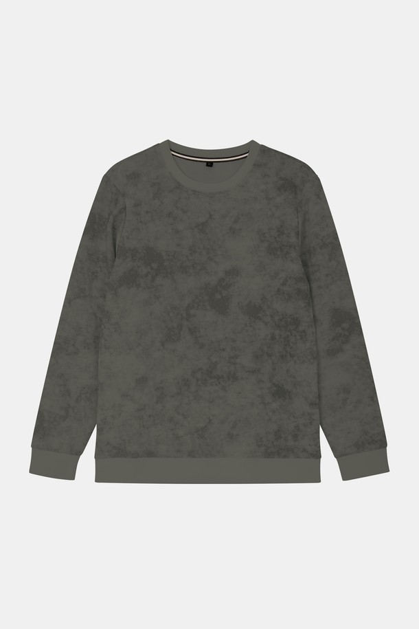 다잉 맨투맨 긴팔 티셔츠 CTEE114는 부드러운 레이온, 폴리에스터, 폴리우레탄 혼방 소재로 제작되어 편안한 착용감과 신축성을 제공합니다. 베이직한 디자인에 그레이, 카키, 블랙 세 가지 색상으로 출시되어 데일리룩과 야외 활동에 폭넓게 활용할 수 있습니다. 소매와 밑단 시보리 처리로 안정감을 더했으며, 캐주얼, 미니멀, 클래식 스타일을 즐기는 분들께 적합합니다.
