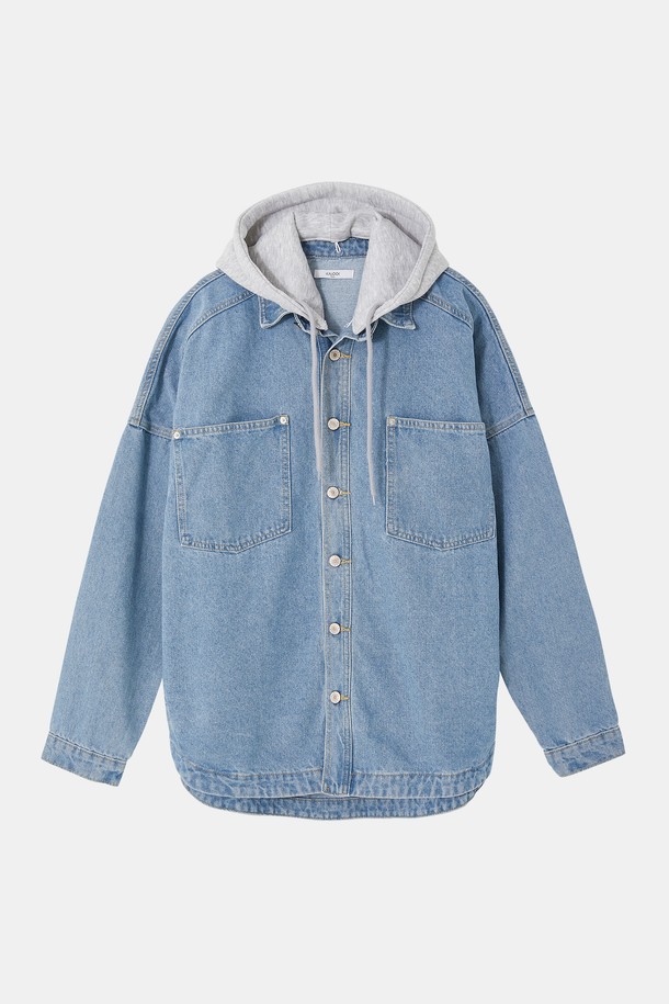 루즈핏 탈부착 후드 데님 셔츠 CSH104는 캐주얼하고 미니멀한 스타일을 연출하기 좋은 상의입니다. 블루, 라이트 블루, 블랙 세 가지 색상으로 출시되었으며, 봄, 여름, 가을, 겨울 사계절 내내 활용할 수 있습니다. 넉넉한 오버핏 루즈핏으로 편안한 착용감을 선사하며, 탈부착 가능한 후드로 다양한 스타일을 연출할 수 있습니다. 면 소재의 데님 원단으로 제작되어 내구성이 뛰어나며, 무지 디자인으로 어떤 스타일에도 쉽게 매치할 수 있습니다. 긴 소매 기장과 두꺼운 두께로 제작되어 간절기나 겨울철에 따뜻하게 입을 수 있습니다.
