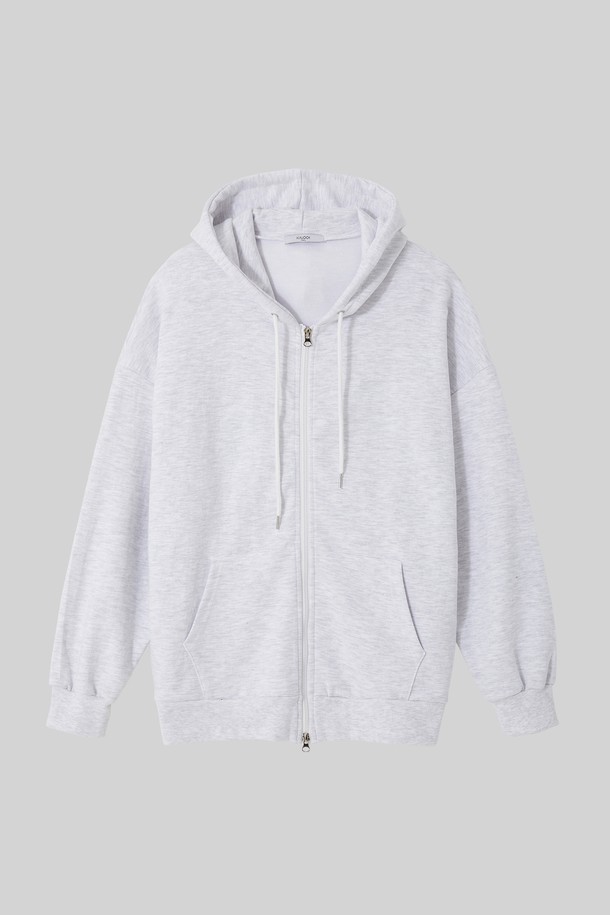 빅사이즈 트레이닝 후드 집업 CTEE118는 남성용 후드 집업으로, 베이직하고 캐주얼한 스타일을 연출합니다. 봄, 가을에 적합하며, 라이트 그레이, 블랙, 그레이 세 가지 색상으로 출시되었습니다. 면과 아크릴 혼방 소재로 제작되어 편안함을 제공하며, 레귤러 기장에 긴 소매, 후드 디자인이 특징입니다. 전면 캥거루 포켓과 와이드 숄더 디자인으로 실용성을 더했으며, 집콕룩이나 동네 마실룩으로 활용하기 좋습니다.
