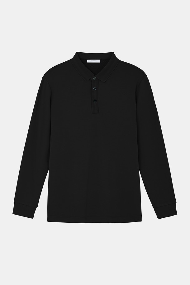 쓰리버튼 스판 카라넥 긴팔티 CTEE120은 베이직한 디자인으로 출근룩, 비즈니스 캐주얼에 활용하기 좋은 티셔츠입니다. 봄, 가을에 적합하며, 레귤러핏과 레귤러 기장으로 편안한 착용감을 선사합니다. 무지 패턴의 블랙 컬러로 어떤 스타일에도 잘 어울리며, 스판 소재로 제작되어 활동성을 높였습니다. 3버튼 카라넥 디자인과 긴 소매가 클래식하고 미니멀한 스타일을 연출합니다.
