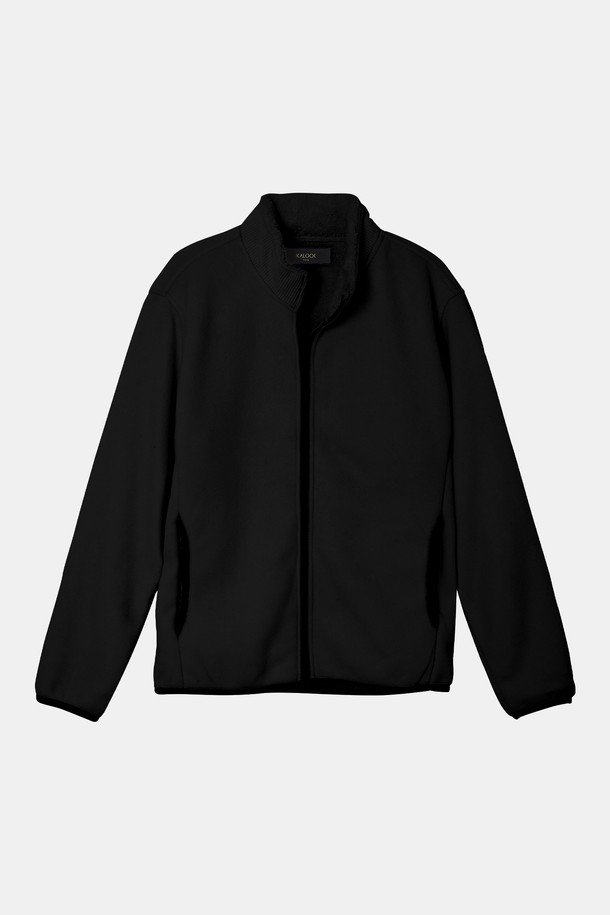 코듀로이 카라 플리스 점퍼 CJP150은 겨울철 따뜻함과 스타일을 동시에 만족시키는 아우터입니다. 부드러운 플리스 안감과 보온성이 뛰어난 두꺼운 두께감으로 추운 날씨에도 든든하게 착용할 수 있습니다. 캐주얼, 베이직 스타일을 선호하는 남녀 모두에게 잘 어울리며, 블랙 색상의 무지 디자인으로 어떤 옷에도 쉽게 매치할 수 있습니다. 레귤러핏으로 편안한 착용감을 제공하며, 집업 방식과 카라 디테일이 특징입니다. 코듀로이 소재 특유의 부드러운 촉감이 매력적인 데일리 점퍼입니다.
