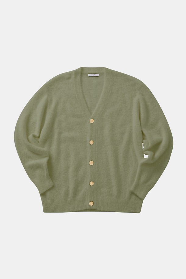 **멀티컬러 모헤어 버튼 가디건 CKA107**

여성용 멀티컬러 가디건으로, 봄, 가을에 착용하기 좋습니다. 부드러운 모헤어 소재로 제작되었으며, 얇은 두께감으로 편안한 착용감을 선사합니다. 레귤러핏에 V넥 디자인, 긴 소매 기장으로 클래식, 미니멀, 캐주얼 스타일을 연출하기 좋습니다. 데이트룩에 어울리는 아이템이며, 버튼 디테일이 돋보입니다.
