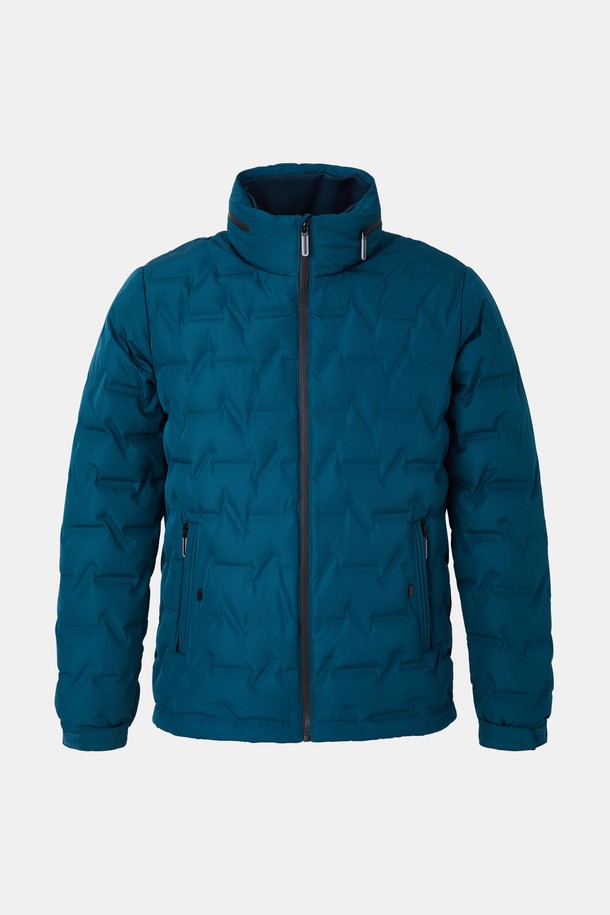 방풍 퀼팅 미들넥 다운 점퍼 CJP152는 겨울철 추위로부터 당신을 보호해 줄 베이직 스타일의 다운 점퍼입니다. 넉넉한 두께감과 부드러운 촉감의 나일론 소재로 제작되어 편안한 착용감을 선사합니다. 미들넥 디자인과 퀼팅 디테일이 특징이며, 톤온톤 블루 컬러가 어떤 옷에도 잘 어울립니다. 일상, 출근, 여행 등 다양한 TPO에 활용 가능하며, 캐주얼, 미니멀, 클래식 스타일을 즐겨 입는 분들께 추천합니다. 특히 방풍 기능과 뛰어난 보온성으로 한겨울에도 따뜻하게 입을 수 있습니다.
