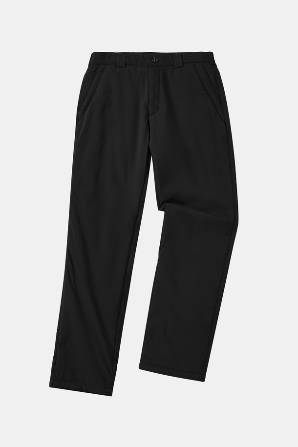 **헤비 밴딩 일자 패딩 팬츠 CPT167**은 블랙과 네이비 두 가지 색상으로 출시된 패딩 팬츠입니다. 폴리에스터와 폴리우레탄 혼방 소재로 제작되어 봄, 여름, 가을, 겨울 사계절 모두 활용 가능합니다. 헤비 두께감의 일자핏으로 레귤러핏과 와이드핏 두 가지 스타일을 연출할 수 있으며, 밴딩 처리로 편안한 착용감을 제공합니다. 미니멀, 캐주얼, 클래식 등 다양한 스타일을 소화하며, 출근룩으로도 활용하기 좋습니다.
