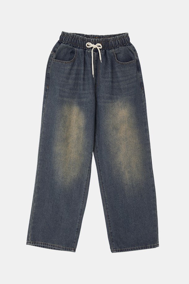 루즈핏 워싱 밴딩 데님 팬츠 CJN113은 캐주얼, 미니멀, 시티보이 스타일을 아우르는 데님 팬츠입니다. 봄, 여름, 가을, 겨울 사계절 모두 착용 가능하며, 데이트룩, 여행룩에 적합합니다. 밴딩 처리로 편안한 착용감을 선사하며, 워싱 디테일이 빈티지한 멋을 더합니다. 루즈핏으로 활동성을 높였으며, 면 소재로 제작되어 편안한 착용감을 제공합니다. 신축성은 보통 수준입니다.
