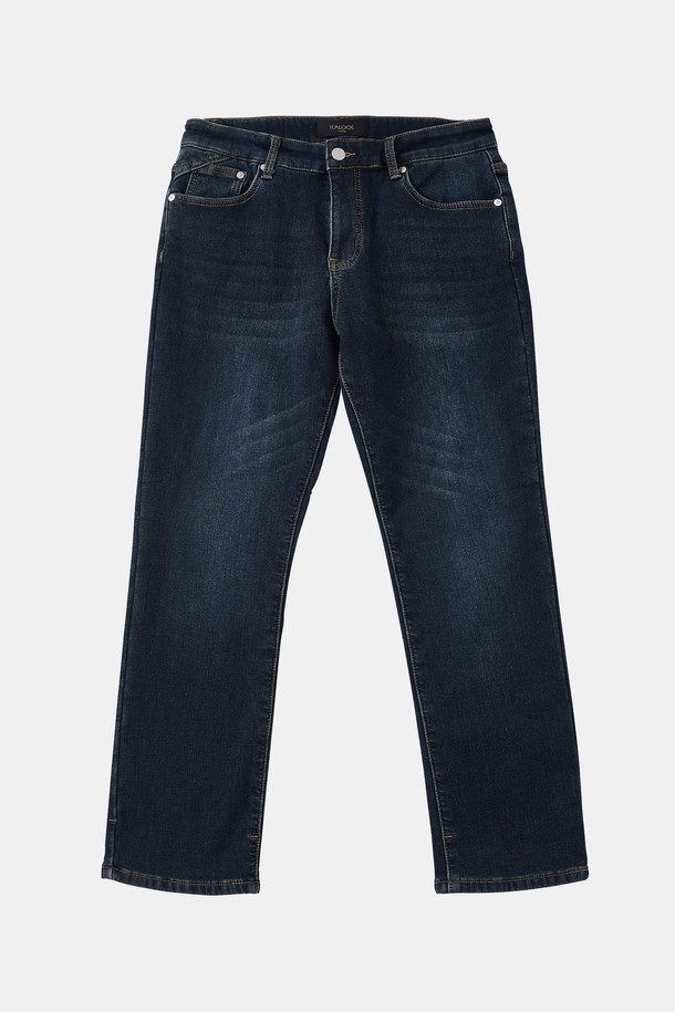 울트라웜 융기모 스판 데님 팬츠 CJN115는 겨울철 추위에도 끄떡없는 보온성을 제공하는 남녀 공용 데님 팬츠입니다. 다크 블루 컬러의 일자핏 디자인으로 캐주얼하고 베이직한 스타일을 연출하며, 부드러운 촉감의 융기모 안감으로 편안한 착용감을 선사합니다. 데님, 면, 폴리우레탄 혼방 소재에 신축성을 더해 활동성을 높였으며, 두꺼운 두께감으로 따뜻함을 유지해줍니다. 무지 패턴과 워싱 디테일이 돋보이는 이 데님 팬츠는 일상생활에서 폭넓게 활용할 수 있습니다.
