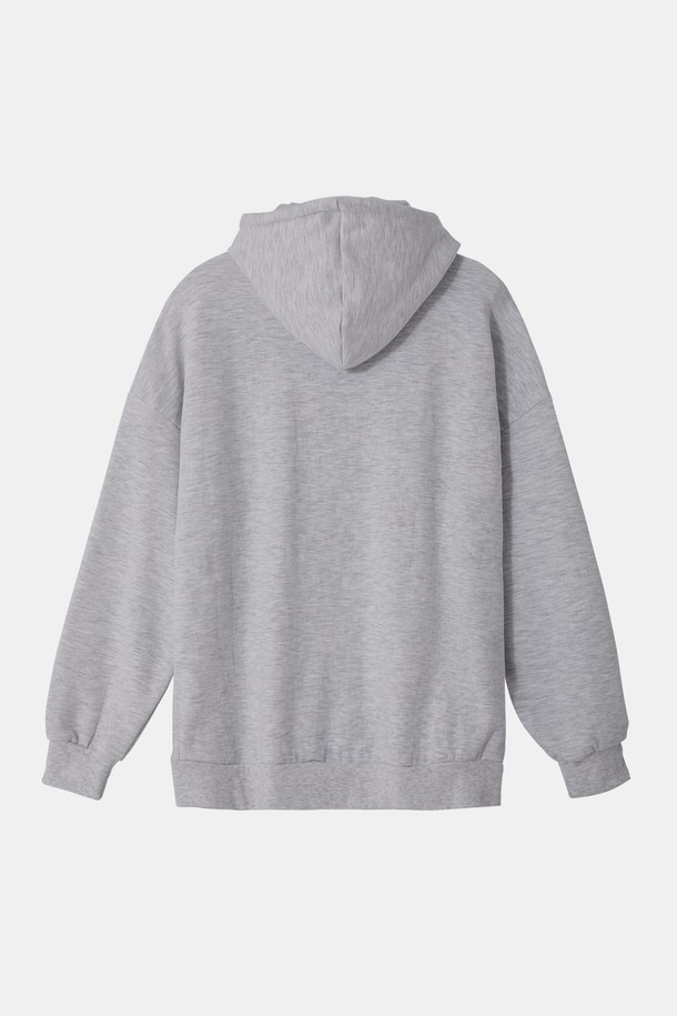 빅사이즈 트레이닝 후드 집업 CTEE118은 남녀 모두 착용 가능한 베이직하고 캐주얼한 스타일의 후드 집업입니다. 라이트 그레이, 블랙, 그레이 3가지 색상으로 출시되었으며, 봄, 여름, 가을, 겨울 사계절 내내 활용 가능합니다. 넉넉한 핏과 레귤러 기장으로 편안한 착용감을 선사하며, 면과 아크릴 혼방 소재로 제작되어 부드러운 촉감을 자랑합니다. 전면 캥거루 포켓이 있어 실용적이며, 집콕룩, 겨울 데일리룩, 캐주얼, 미니멀 스타일 연출에 적합합니다.
