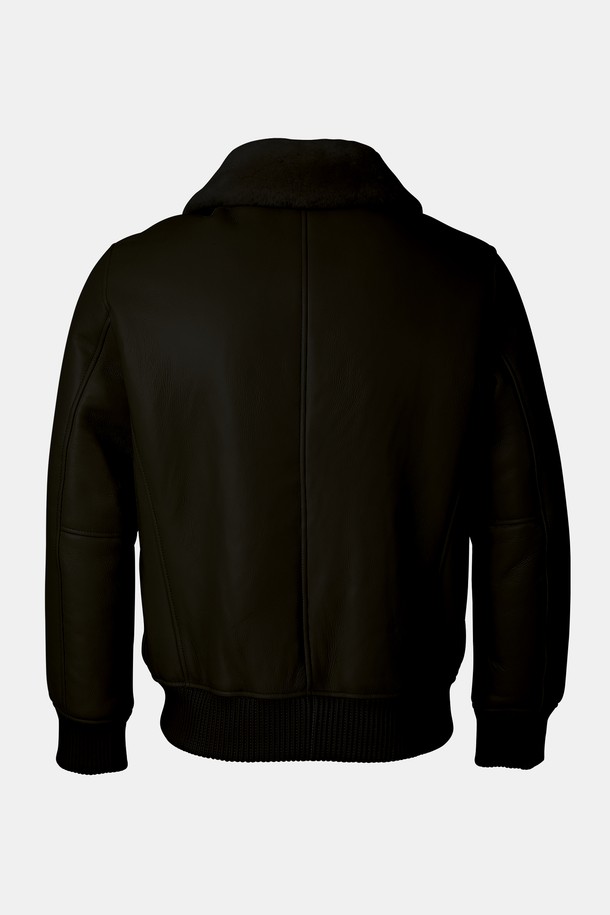 세련된 여성의 겨울 스타일을 완성할 와이어 카라 램스킨 무스탕 CLJP123입니다. 부드러운 램스킨 소재와 두꺼운 두께감으로 뛰어난 보온성을 제공하며, 와이어 카라 디테일이 세련된 포인트를 더합니다. 레귤러핏으로 편안한 착용감을 선사하며, 블랙 컬러와 미니멀한 디자인은 어떤 룩에도 쉽게 매치하여 클래식하고 시크한 스타일을 연출할 수 있습니다. 데이트룩에 완벽하게 어울리는 와이어 카라 램스킨 무스탕으로 따뜻하고 스타일리시한 겨울을 보내세요. 긴 소매와 집업 여밈 방식으로 실용성을 높였습니다.
