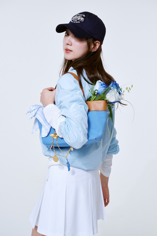 상품 슬라이드 이미지 1