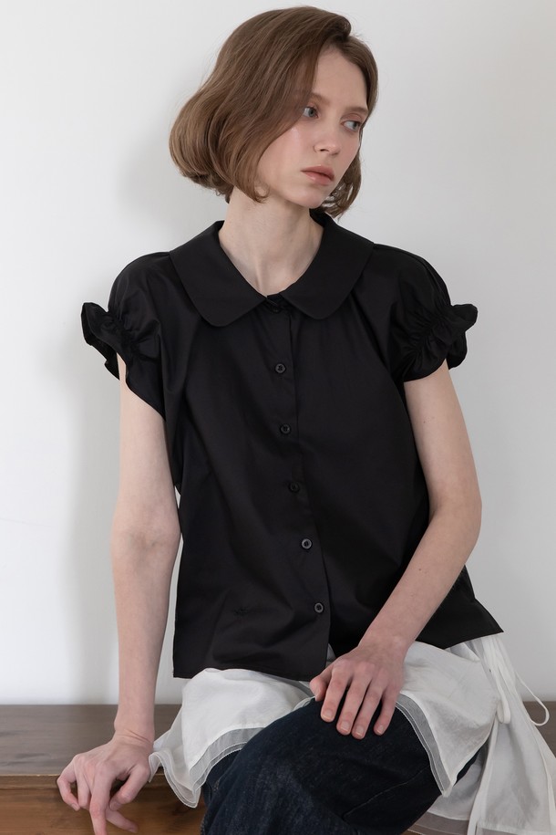 JMARK New York - 블라우스 - Round collar shirring blouse - Black