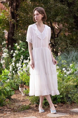 Romantic shirring dress - White