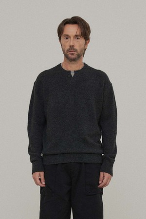 레이어드 헨리넥니트_GREY