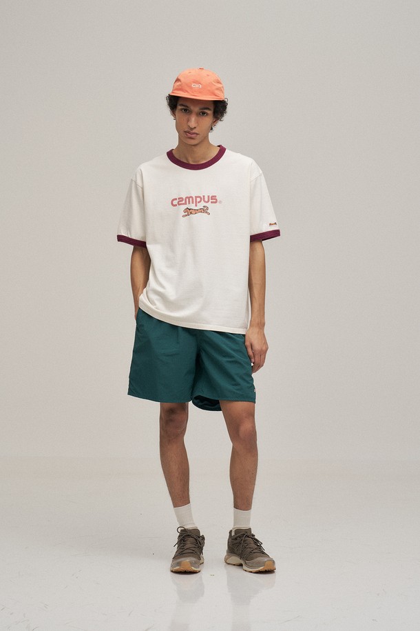 Sublime ballcap (오렌지)는 캐주얼, 미니멀, 스포티 스타일을 아우르는 공용 볼캡입니다. 봄, 여름, 가을 계절에 착용하기 좋으며, 가볍고 시원한 나일론 소재로 제작되었습니다. 모자 깊이 10cm, 챙 넓이 7cm로, 르티그레 호랑이 자수 와펜과 레터링 직자수가 돋보이는 디자인입니다. 일상, 산책, 여행 등 다양한 TPO에 활용 가능하며, 생활 방수 기능과 사이즈 조절 스트랩으로 편안한 착용감을 제공합니다. 얇은 두께감으로 더욱 시원하게 착용할 수 있습니다.
