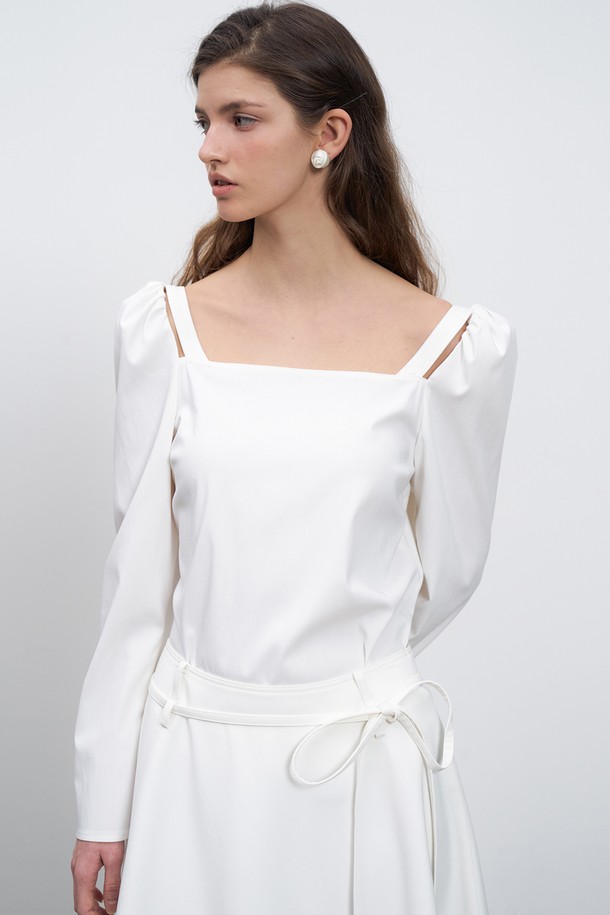 RENEJ - 블라우스 - Puff Sleeve Square Blouse