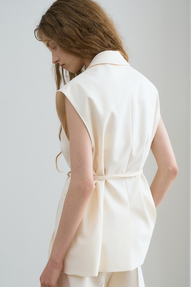 RENEJ - 베스트 - Belted Minimal Vest