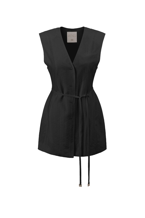 "Summer Ava Vest Dress"는 레이온, 린넨, 나일론 혼방 소재로 제작되어 여름철에도 시원하게 착용 가능한 여성용 베스트 드레스입니다. 미니멀하고 베이직한 스타일로, Ivory, Beige, Black 세 가지 색상으로 출시되었습니다. 브이넥 디자인에 허리 벨트와 앞면 파이핑 디테일, 뒷목 메탈 엠블럼과 로고 장식 벨트로 포인트를 더했으며, 안감 처리되어 안정적인 착용감을 선사합니다.
