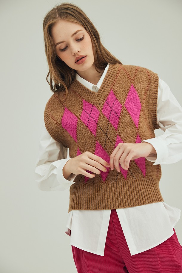 OPENING SUNSHINE - 베스트 - ARGYLE KNIT VEST_PINK