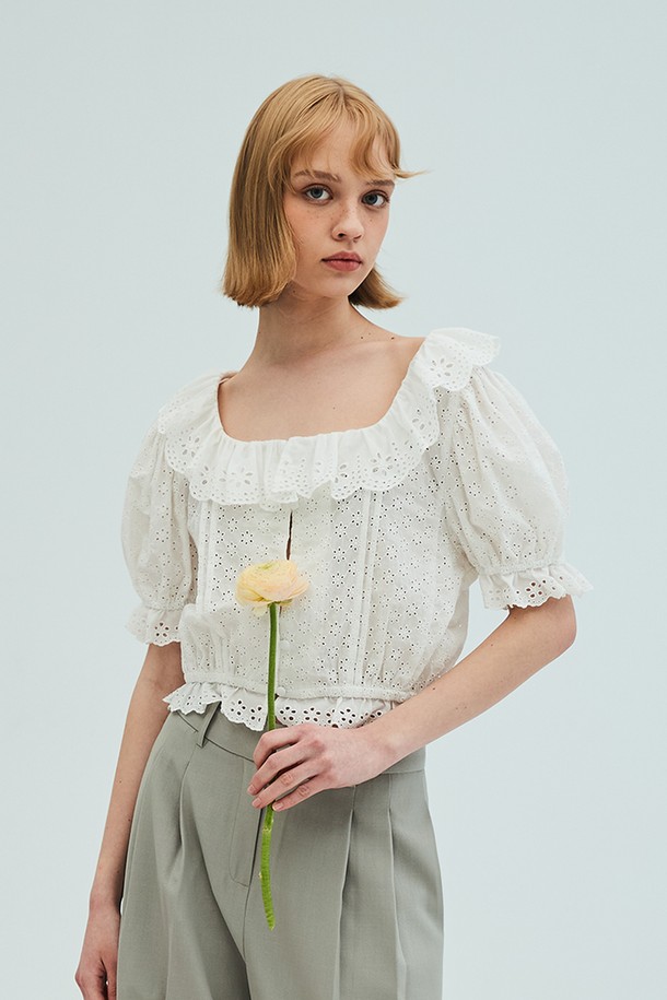 OPENING SUNSHINE - 블라우스 - Lace Ruffle Crop Blouse_White