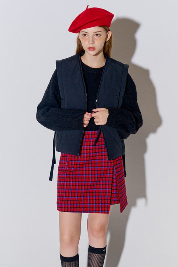 OPENING SUNSHINE - 베스트 - Ribbon Strap Detail Quilted Vest Black