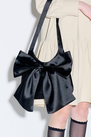 [리퍼브] Big Ribbon Satin Bag Black