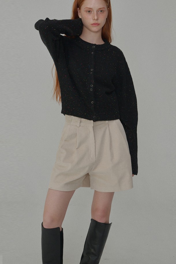 OPENING SUNSHINE - 쇼트팬츠 - [리퍼브]Corduroy Two-tuck Shorts_Beige