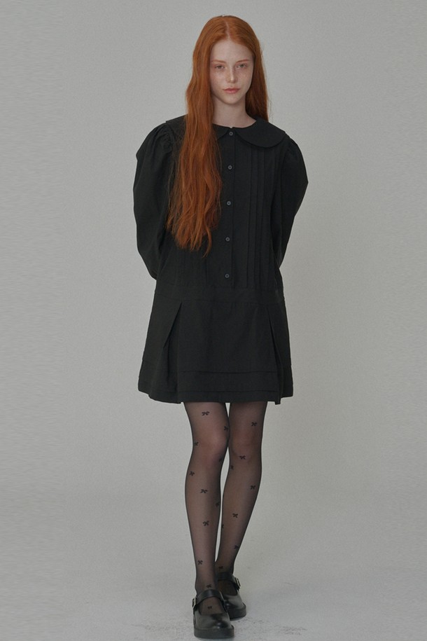 OPENING SUNSHINE - 긴소매 원피스 - Round Collar Pin-tuck Mini Dress_Black