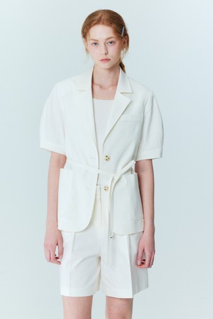 SET_Volume sleeve linen jacket_Bermuda pants_Ivory