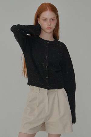 Round neck wool crop knit cardigan_Black