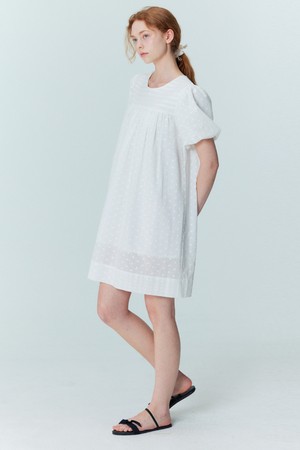 [리퍼브] Flower embroidery mini dress_white