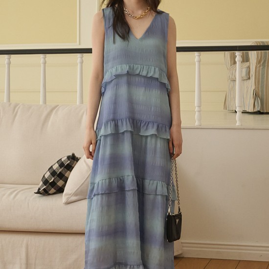 Sleeveless Ruffle Tiered Long Dress_Blue Mist