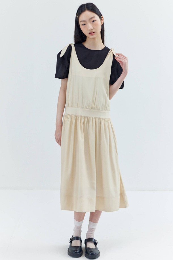 OPENING SUNSHINE - 민소매 원피스 - Ribbon Shoulder Strap Shirring Sleeveless Dress_Beige