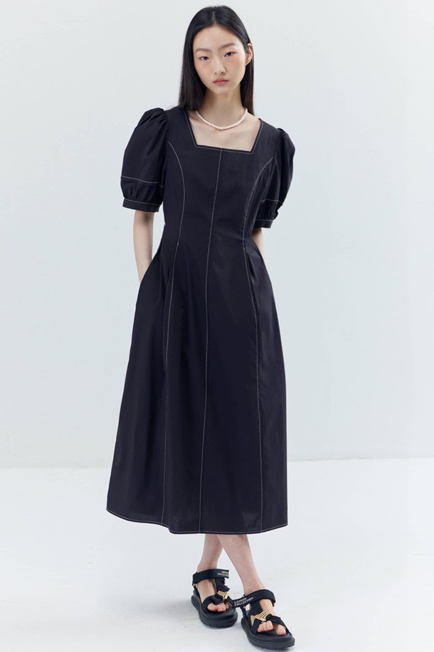 OPENING SUNSHINE - 반소매 원피스 - Square-neck Puff Sleeve Stitch Dress_Black