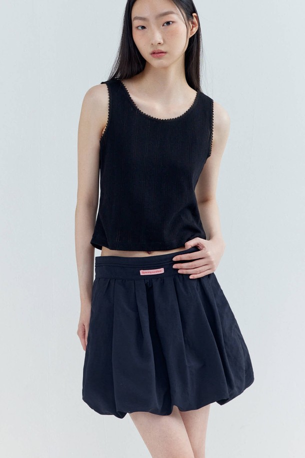 OPENING SUNSHINE - 민소매티셔츠 - Eyelet Sleeveless Cropped Top_Black