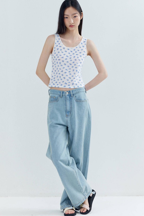 OPENING SUNSHINE - 민소매티셔츠 - Eyelet Sleeveless Cropped Top_Blue Flower