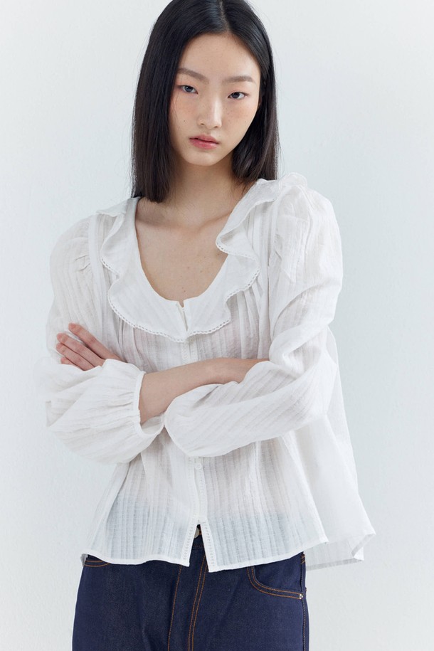 OPENING SUNSHINE - 블라우스 - Ruffle Lace Pin-tuck Cotton Blouse_White