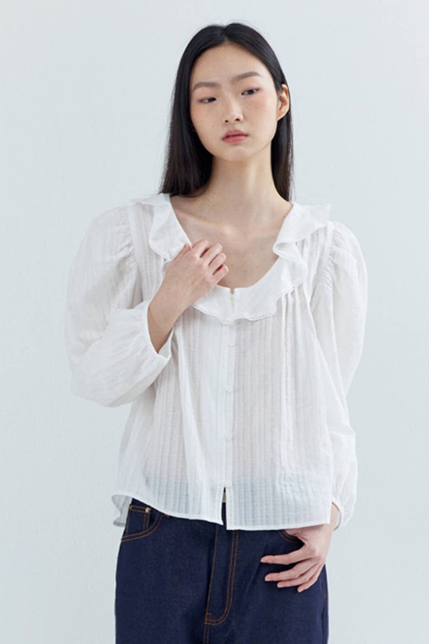 OPENING SUNSHINE - 블라우스 - Ruffle Lace Pin-tuck Cotton Blouse_White