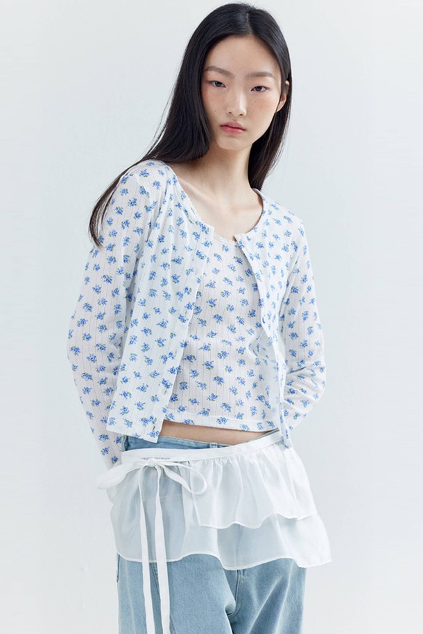 OPENING SUNSHINE - 민소매티셔츠 - Eyelet Sleeveless Cropped Top_Blue Flower