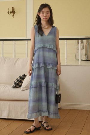 Sleeveless Ruffle Tiered Long Dress_Blue Mist