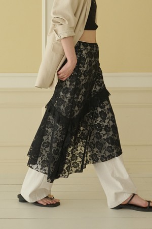 Rosy Lace Ruffle Layered Skirt_Black