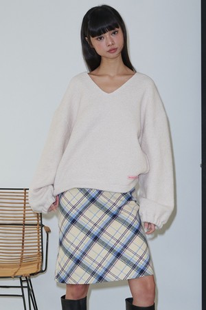 [리퍼브] V-neck Boucle Wool 100% Loose-fit T-Shirt_Ivory