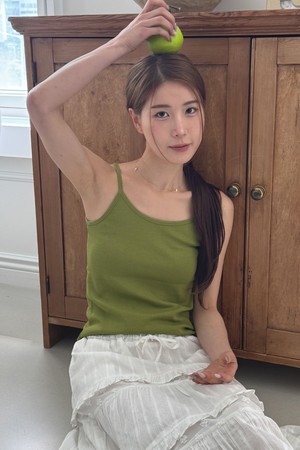 [리퍼브] Sleeveless Color Jersey Top Olive