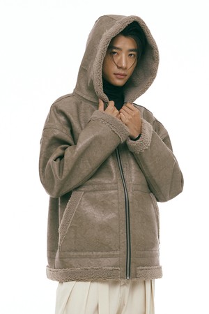 [하이투] Reversible Hooded Shearling Jacket Grey