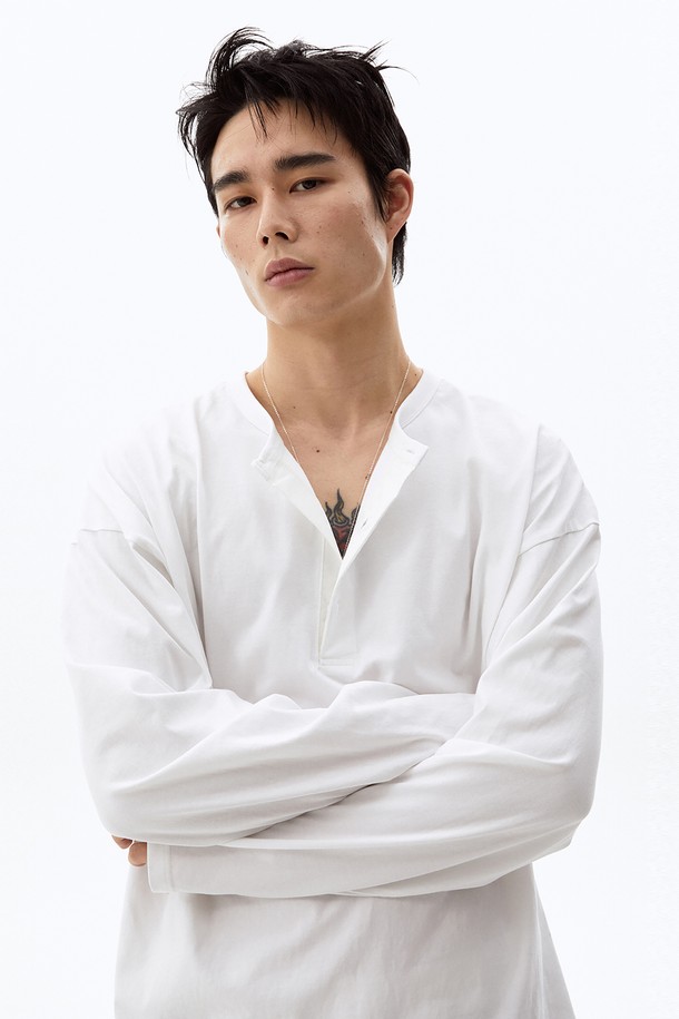 HYIIⁿ - 긴팔티셔츠 - [Unisex] Detachable Tie Henry Neck Tshirt White